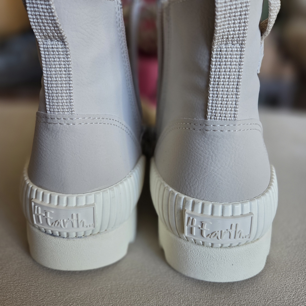 Blowfish Mailbu Forever Lug Sole Sneaker Women's 10 NWT/Box - Picture 8 of 11